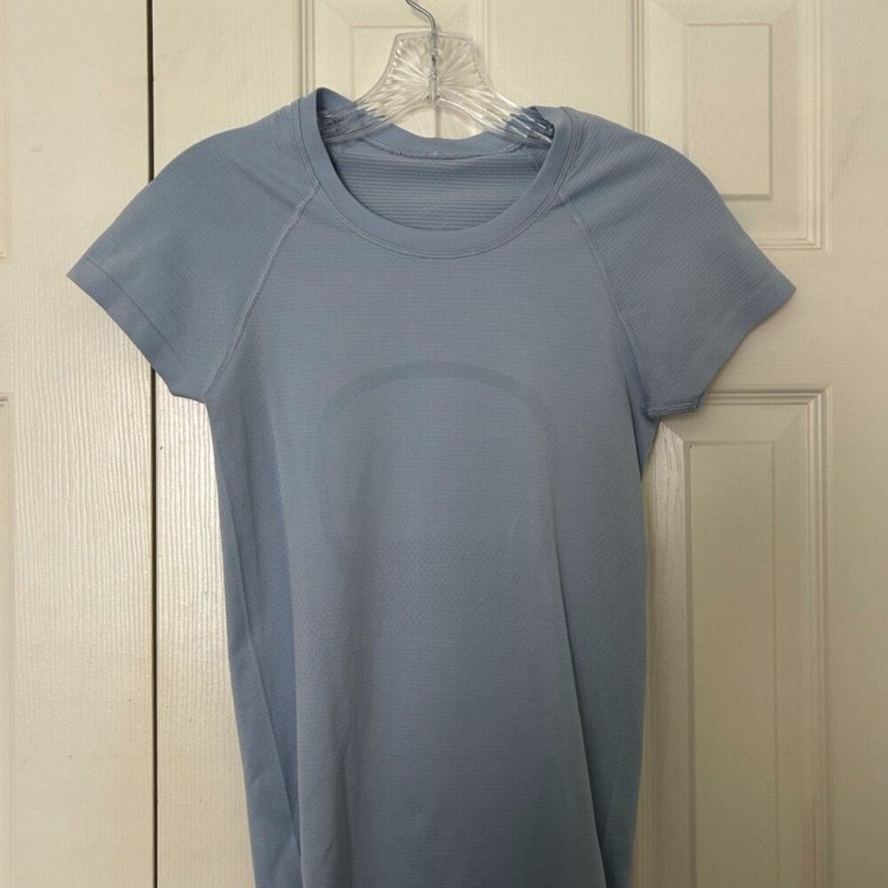 Lululemon Swiftly Tech Short-Sleeve Shirt 2.0 Hip Length